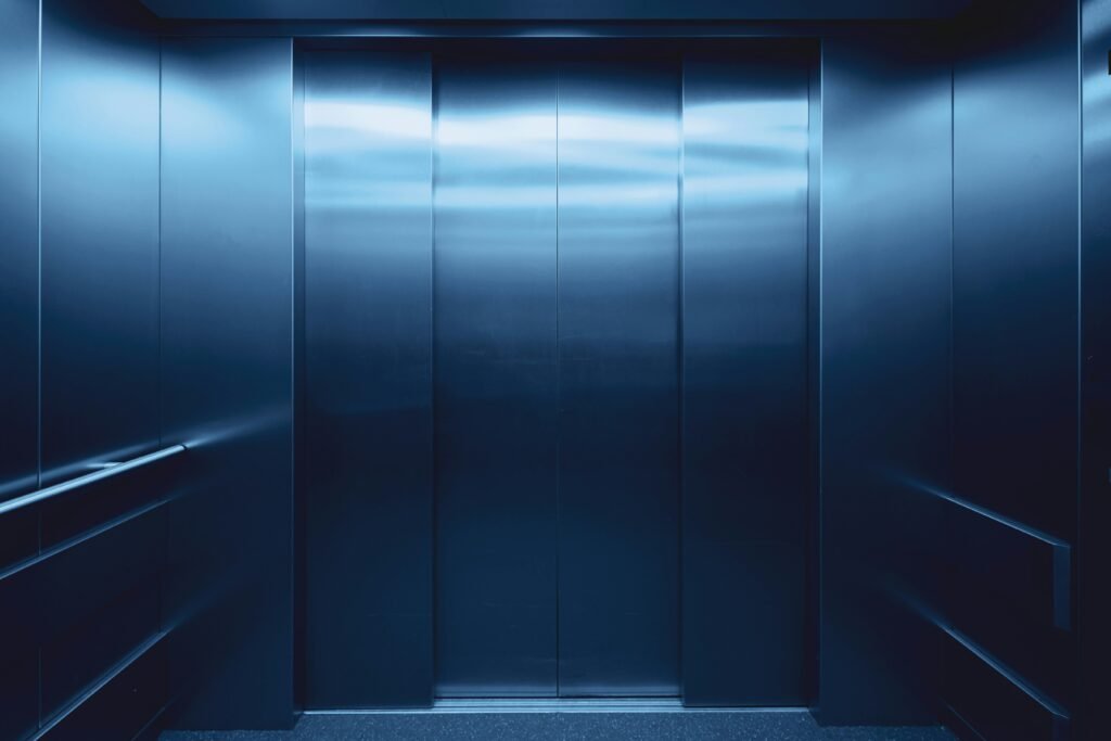 Car Elevators bruno kelzer dendzhhfktc unsplash